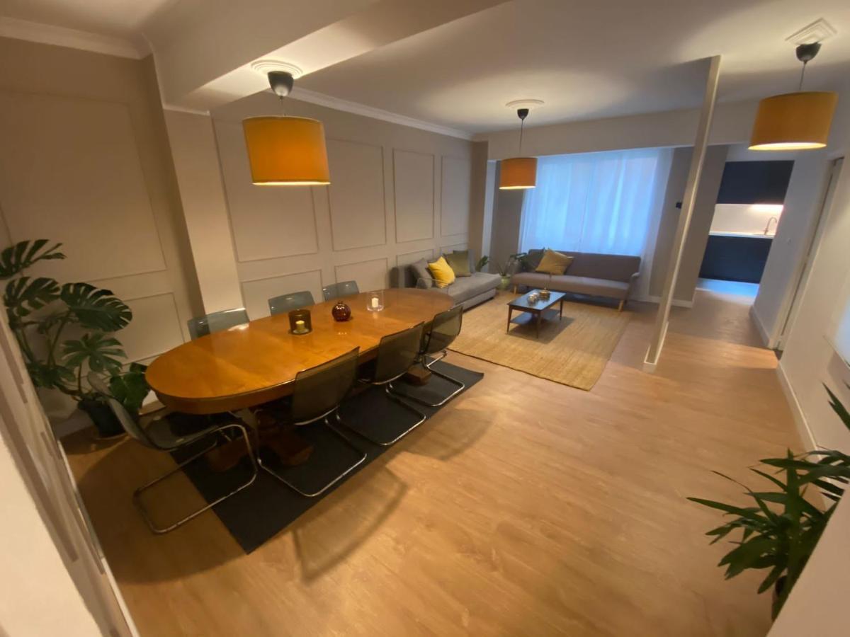 Luxury Apartment In Ferrol Center Buitenkant foto